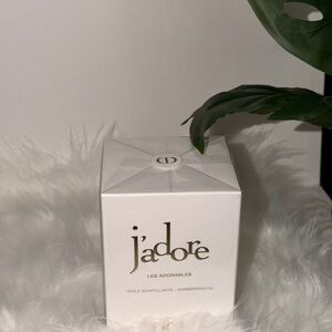 Dior Shimmering Oil Box in White and Gold